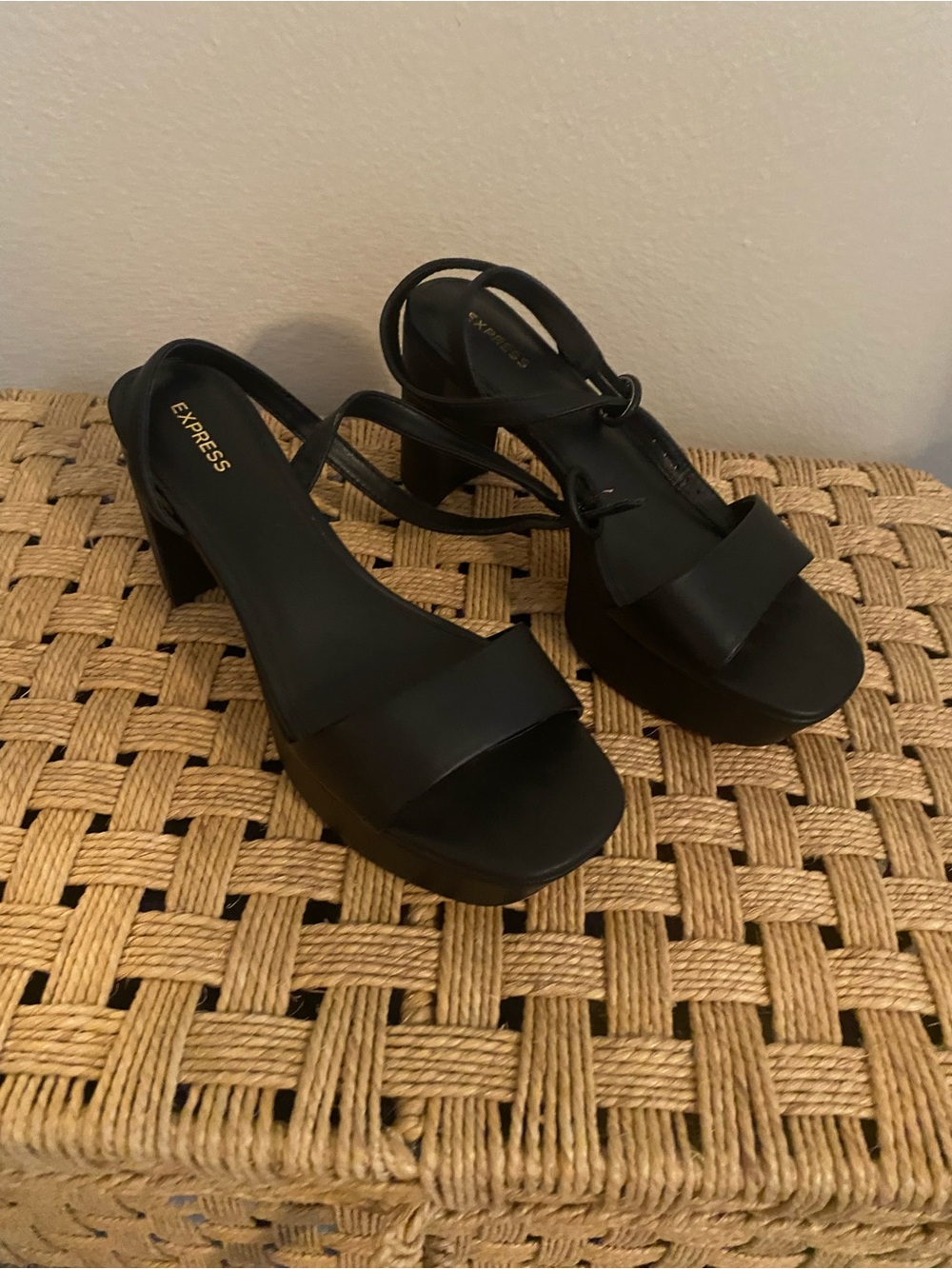 Express Black Platform Slingback Heeled Sandals. Size 10. NWOT. Heel: 3.5